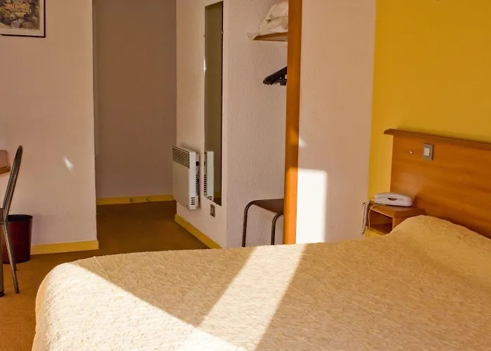 De L'opera Hotell 2*