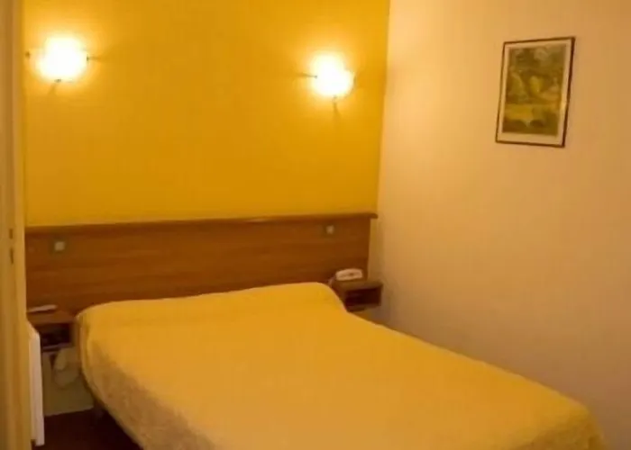 Hotell De L'opera 2*